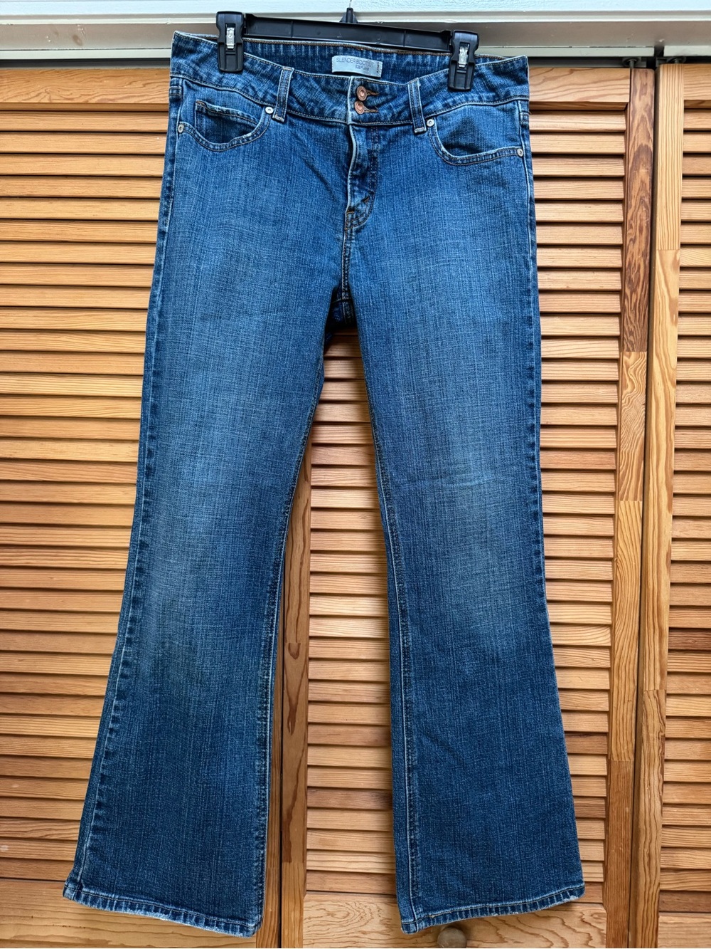 Levi's 526 Slender Bootcut Jeans Medium Wash Blue Size 10M Y2K Denim Western